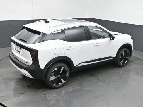 New 2026 Nissan Kicks SR w/ SR Premium Package image 37