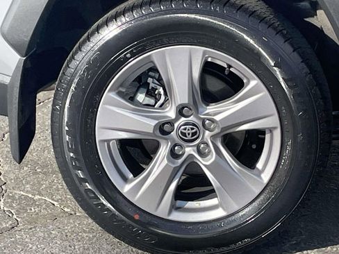 Used 2025 Toyota RAV4 XLE image 13