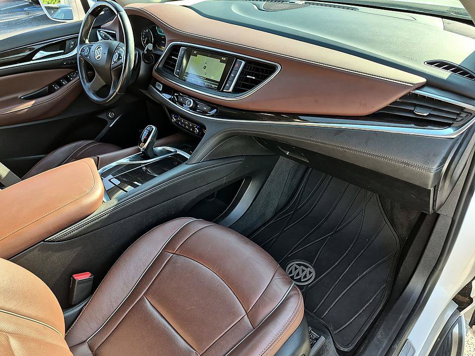 Certified 2019 Buick Enclave Avenir w/ Avenir Technology Package FWD image 38