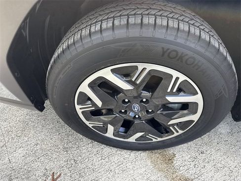 Certified 2025 Subaru Forester Premium image 10