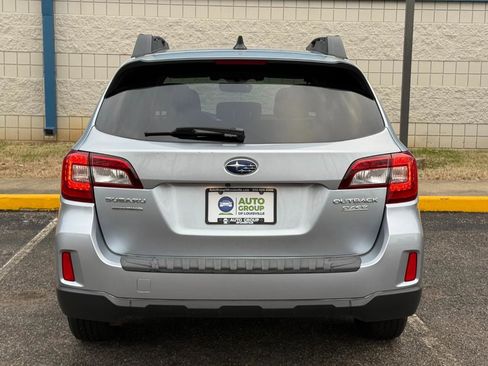 Used 2017 Subaru Outback 2.5i Premium AWD/4WD image 6