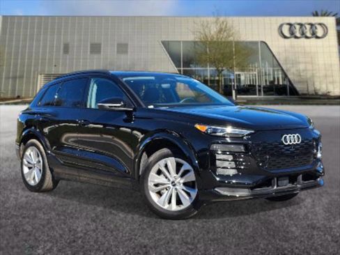 Used 2025 Audi Q6 e-tron Premium w/ Convenience Package image 1