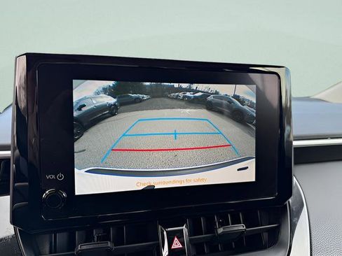 Used 2024 Toyota Corolla LE FWD image 8