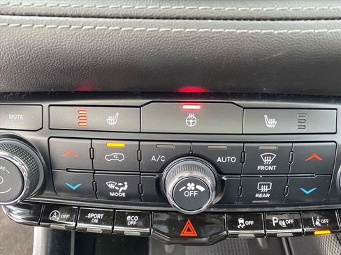 Used 2022 Dodge Durango GT image 14