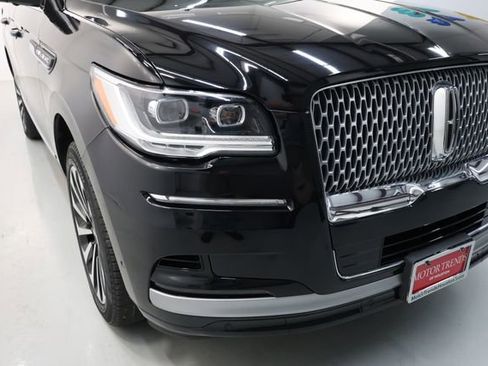 Used 2023 Lincoln Navigator Reserve image 21