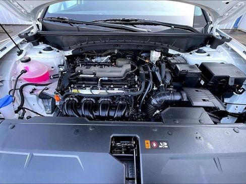 Certified 2026 Hyundai Tucson SE FWD image 11