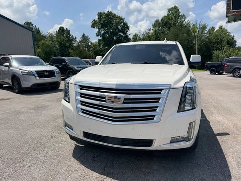Used 2015 Cadillac Escalade ESV Platinum AWD/4WD image 28