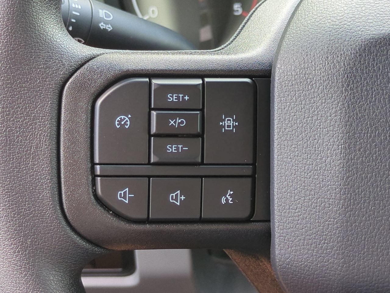 New 2026 Ford F550 4x4 Crew Cab image 21