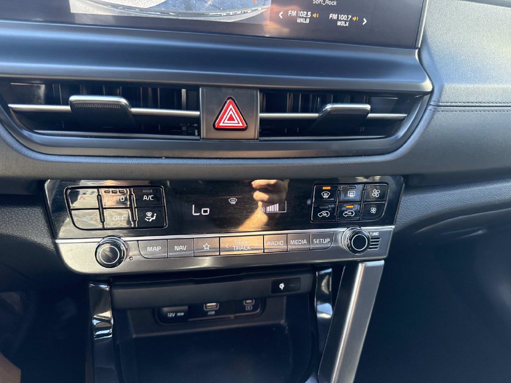 Used 2024 Kia Seltos SX w/ SX Sunroof Package AWD/4WD image 26