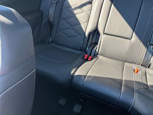 Used 2026 Volkswagen Atlas Cross Sport SE FWD image 42
