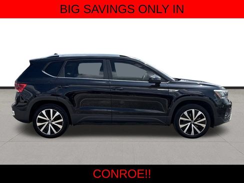 Used 2023 Volkswagen Taos SE FWD image 4