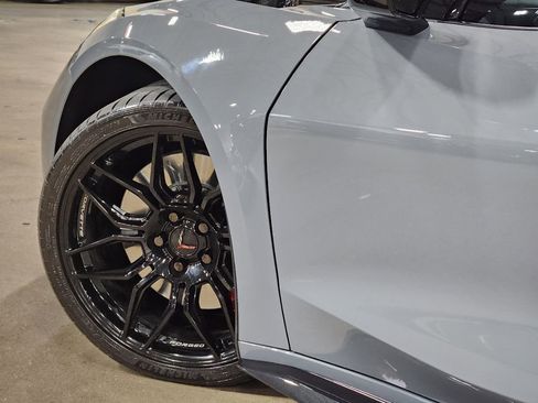 Used 2025 Chevrolet Corvette Z06 image 23