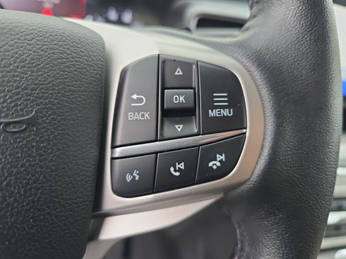 Used 2021 Ford Explorer XLT w/ Equipment Group 202A image 20