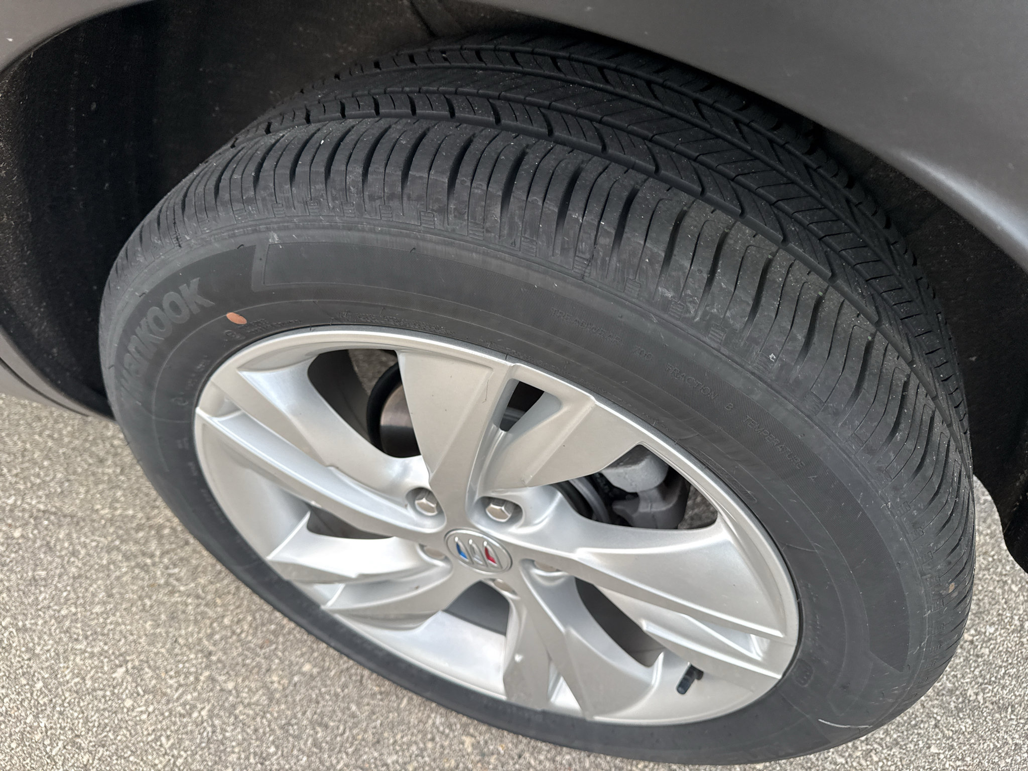 Used 2024 Buick Encore GX Preferred FWD image 9