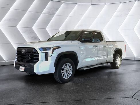 Used 2024 Toyota Tundra SR5 image 3