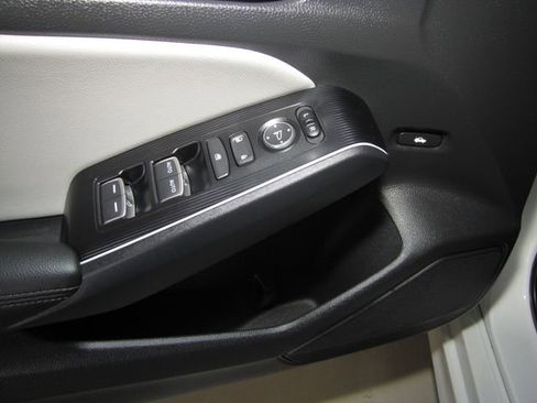 Certified 2025 Honda Civic Sport image 12