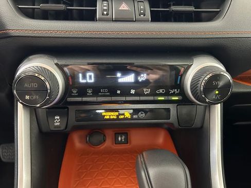 Used 2019 Toyota RAV4 Adventure AWD/4WD image 20
