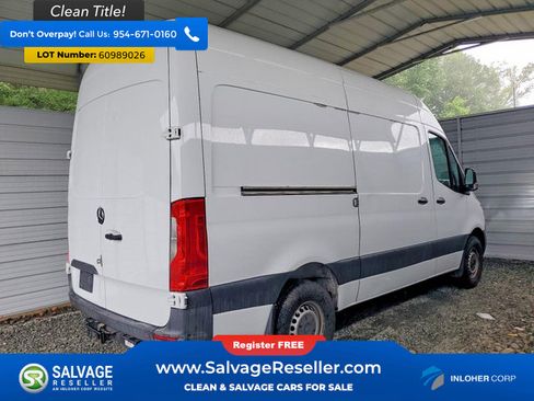 Used 2020 Mercedes-Benz Sprinter 2500 image 4