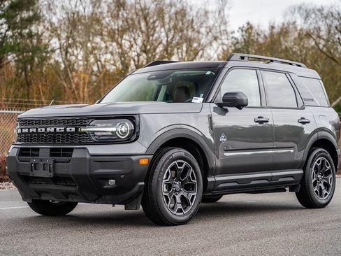 Used 2025 Ford Bronco Sport Outer Banks w/ Outer Banks Tech Package+ image 3