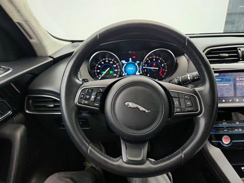 Used 2020 Jaguar F-PACE Premium AWD/4WD image 17