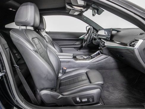 Used 2024 BMW M440i M440i w/ Premium Package image 10