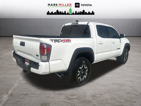 Used 2020 Toyota Tacoma TRD Off-Road w/ TRD Premium Off Road Package AWD/4WD image 6