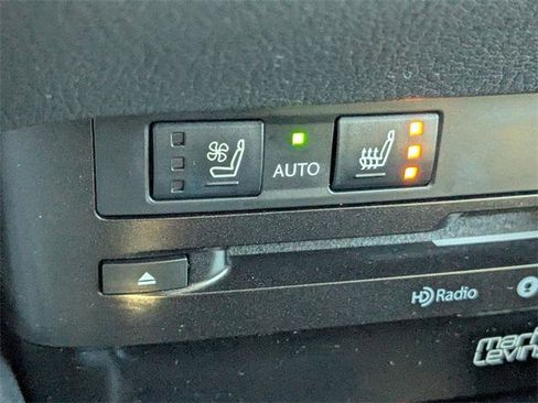 Certified 2021 Lexus ES 300h w/ Premium Package image 23