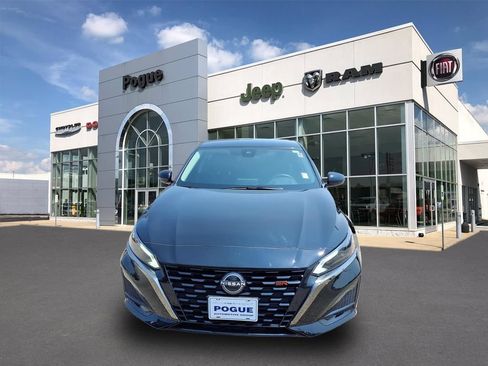 Used 2025 Nissan Altima 2.5 SR AWD/4WD image 8