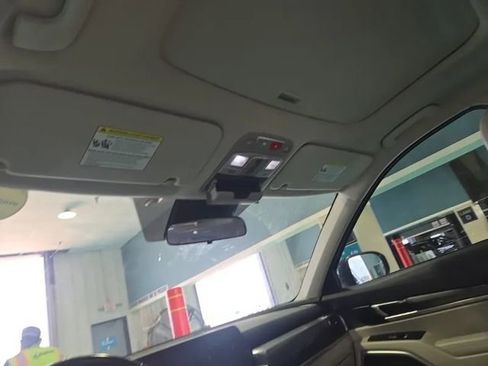 Used 2023 Kia Telluride S w/ S Sunroof Package FWD image 8