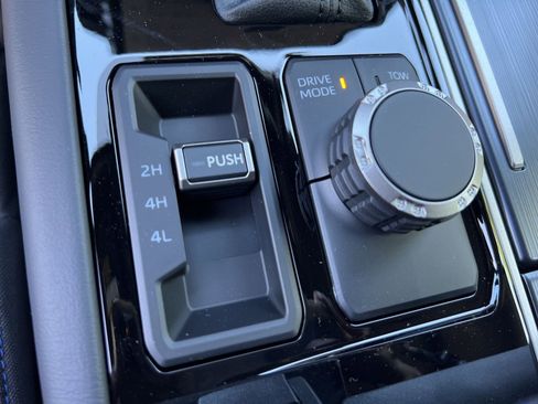 New 2026 Toyota Tundra Platinum AWD/4WD image 24