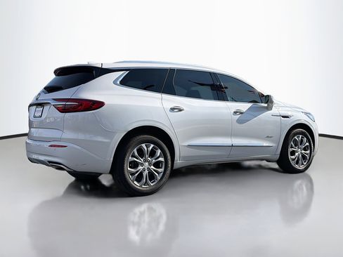 Used 2020 Buick Enclave Avenir w/ Avenir Technology Package image 2