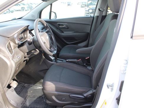 Used 2019 Chevrolet Trax LS w/ Tint and Cruise Package image 12