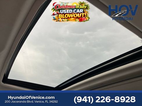 Used 2021 Toyota RAV4 XLE Premium FWD image 13