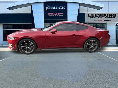 Used 2024 Ford Mustang Coupe RWD image 4