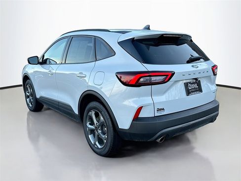 Used 2025 Ford Escape ST-Line Select image 8
