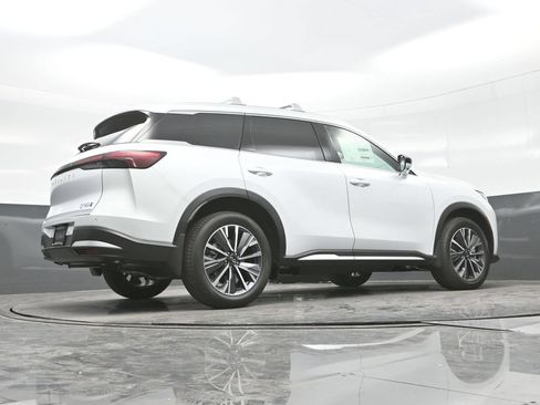 New 2026 INFINITI QX60 Luxe w/ Cargo Package AWD/4WD image 34