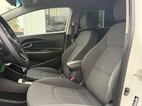 Used 2013 Kia Rio EX w/ Convenience Pkg image 15