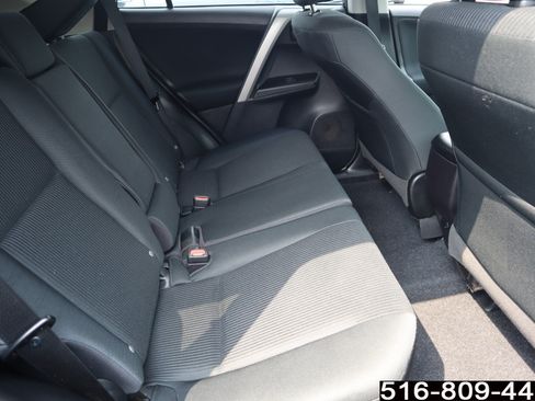 Used 2018 Toyota RAV4 LE w/ All Weather Liner Package AWD/4WD image 21