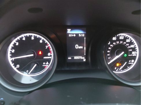 Used 2021 Toyota Camry SE image 33