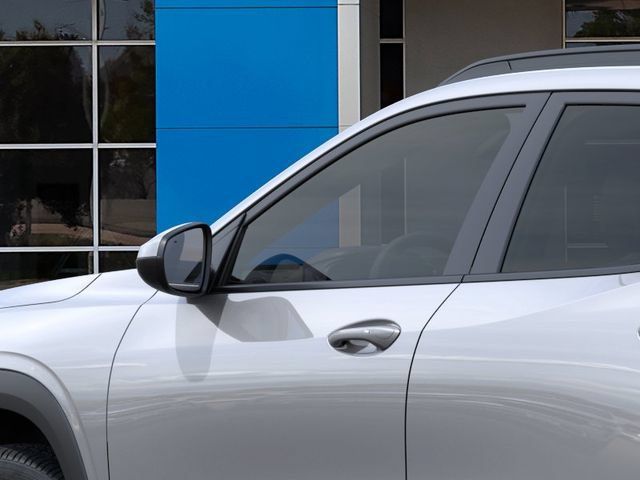 New 2026 Chevrolet Trax LT w/ Driver Confidence Package FWD image 12