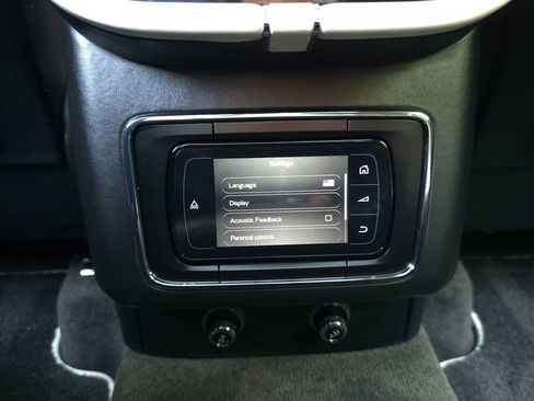 Used 2020 Bentley Bentayga Design Series image 20