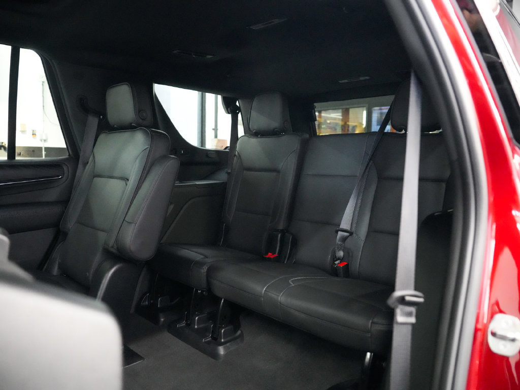 Used 2023 GMC Yukon Denali AWD/4WD image 32
