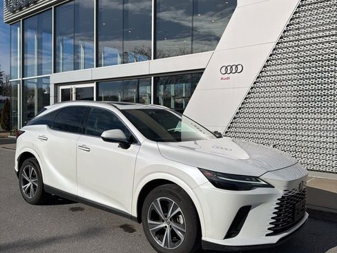 Used 2023 Lexus RX 350 Premium image 2