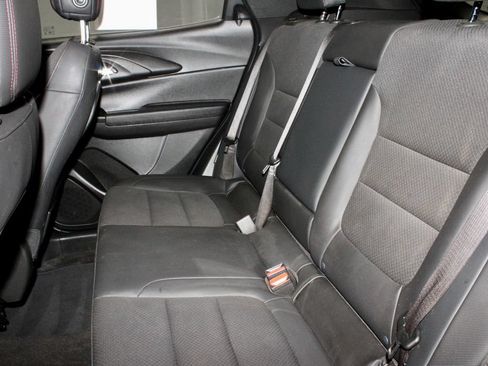 Used 2021 Chevrolet TrailBlazer RS w/ Technology Package AWD/4WD image 19