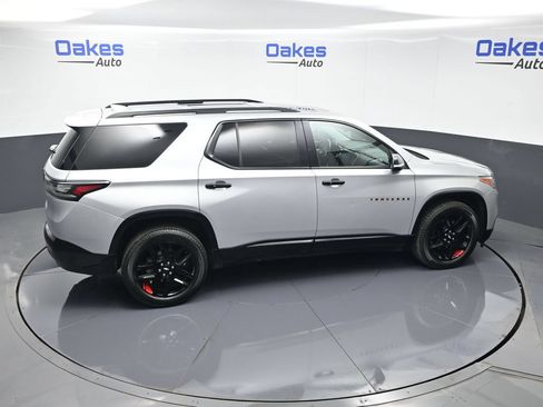 Used 2021 Chevrolet Traverse Premier w/ Redline Edition FWD image 57