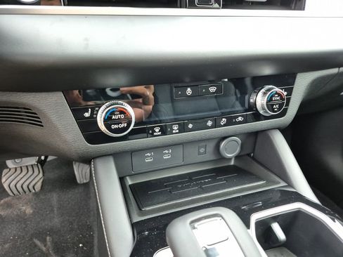 New 2026 Mitsubishi Outlander SE AWD/4WD image 47