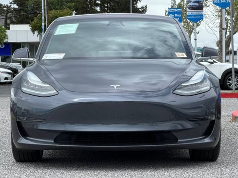 Used 2018 Tesla Model 3 Performance image 5