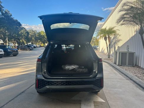 New 2026 Volkswagen Tiguan SE R-Line FWD image 42