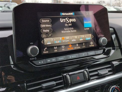 New 2025 Nissan Pathfinder SV image 12