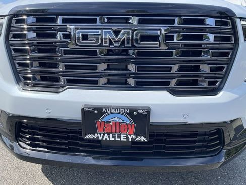 New 2026 GMC Acadia Denali Ultimate AWD/4WD image 32